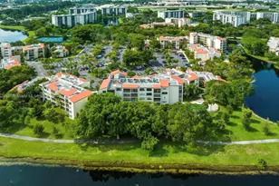 2314 S Cypress Bend Dr, Pompano Beach, FL 33069 - Photo 17
