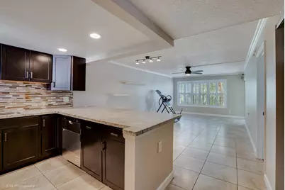 2314 S Cypress Bend Drive #Unit 313, Pompano Beach, FL 33069 - Photo 3