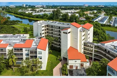 2314 S Cypress Bend Drive #Unit 313, Pompano Beach, FL 33069 - Photo 1
