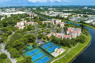 2314 S Cypress Bend Dr, Pompano Beach, FL 33069 - Photo 21