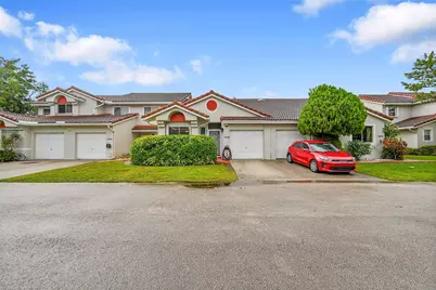 7428 S Pinewalk Dr #18-4, Margate, FL 33063 - Photo 5