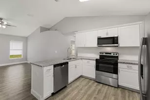 225 12th St SW, Vero Beach, FL 32962 - Photo 9