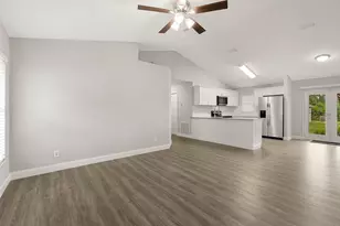 225 12th St SW, Vero Beach, FL 32962 - Photo 5
