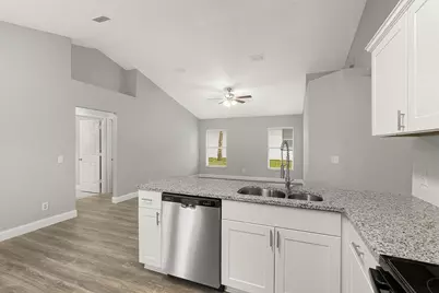 225 12th Street SW, Vero Beach, FL 32962 - Photo 11