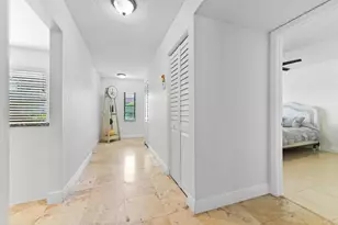21215 Lago Cir, Boca Raton, FL 33433 - Photo 11