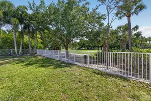 2725 Seneca Cir, West Palm Beach, FL 33409 - Photo 97