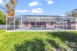 2024 NE 24th St, Jensen Beach, FL 34957 - Photo 9