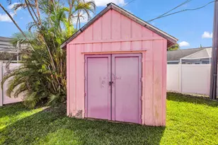 2024 NE 24th St, Jensen Beach, FL 34957 - Photo 11