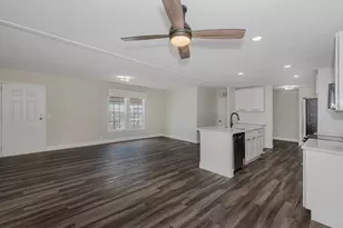 13431 SW 9th Ct, Davie, FL 33325 - Photo 9