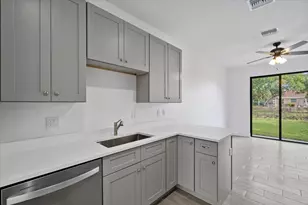 1209 W 33rd St, Riviera Beach, FL 33404 - Photo 5