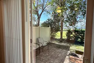 278 Lake Monterey Cir, Boynton Beach, FL 33426 - Photo 13