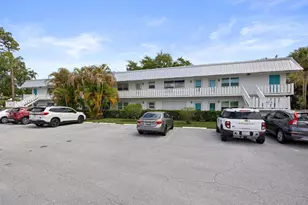 2929 SE Ocean Blvd, Stuart, FL 34996 - Photo 7