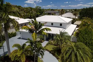 19298 Gulfstream Dr, Jupiter, FL 33469 - Photo 3