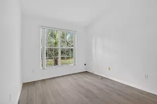 7915 NW 20th St, Pembroke Pines, FL 33024 - Photo 17