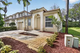 7915 NW 20th St, Pembroke Pines, FL 33024 - Photo 3