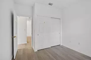 7915 NW 20th St, Pembroke Pines, FL 33024 - Photo 23