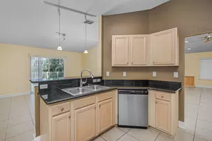 2037 SW Providence Pl, Port Saint Lucie, FL 34953 - Photo 13