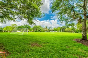 712 Verona Ct, Weston, FL 33326 - Photo 45
