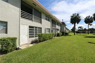 9915 Sandalfoot Blvd, Boca Raton, FL 33428 - Photo 9