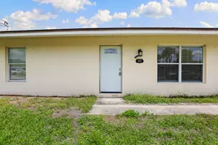 333 SW Lucero Dr, Port Saint Lucie, FL 34983 - Photo 5