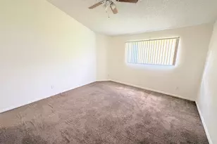 3453 NW 44th St, Oakland Park, FL 33309 - Photo 9