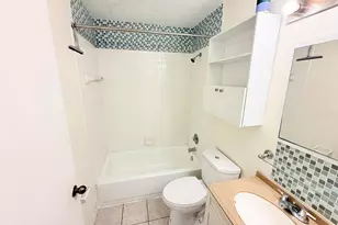 3453 NW 44th St, Oakland Park, FL 33309 - Photo 11