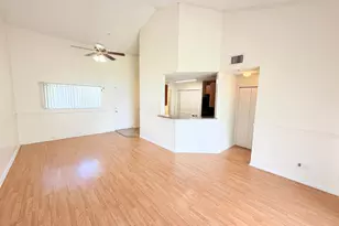 3453 NW 44th St, Oakland Park, FL 33309 - Photo 3