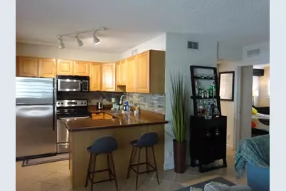 2660 NE 8th Avenue #208, Wilton Manors, FL 33334 - Photo 3