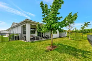 11527 SW Viridian Blvd, Port Saint Lucie, FL 34987 - Photo 37
