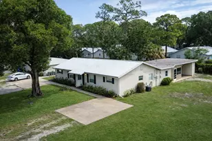 1504 41st Ave, Vero Beach, FL 32960 - Photo 1