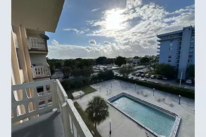 15600 NW 7th Avenue #516, Miami, FL 33169 - Photo 9