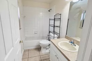 2225 Laura Ln, West Palm Beach, FL 33415 - Photo 5