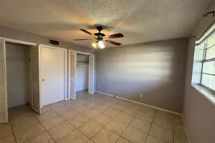 1710 McKinley St, Hollywood, FL 33020 - Photo 9