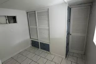 8717 SW 16th Pl, Davie, FL 33324 - Photo 7
