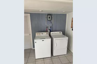 8717 SW 16th Place, Davie, FL 33324 - Photo 11