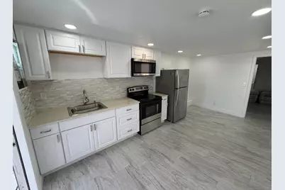 8717 SW 16th Place, Davie, FL 33324 - Photo 15