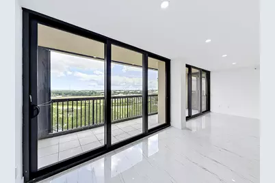 2480 Presidential Way #902, West Palm Beach, FL 33401 - Photo 3