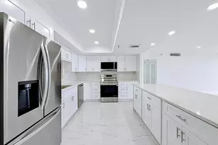 2480 Presidential Way, West Palm Beach, FL 33401 - Photo 7