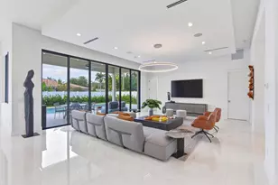1065 NW 5th St, Boca Raton, FL 33486 - Photo 11