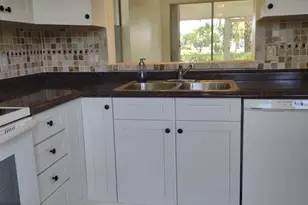 18081 SE Country Club Dr, Jupiter, FL 33469 - Photo 11