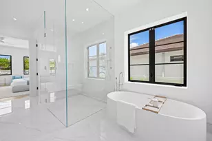 2725 NE 28th St, Fort Lauderdale, FL 33306 - Photo 29