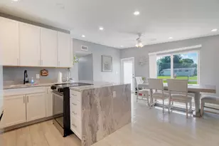 762 Gardenia Dr, Royal Palm Beach, FL 33411 - Photo 3