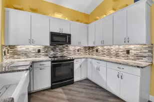 7528 Tarpon Cove Cir, Lake Worth, FL 33467 - Photo 11