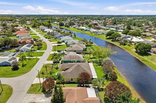 2199 SE Heathwood Cir, Port Saint Lucie, FL 34952 - Photo 45
