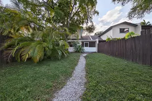 191 NE 6th Ct, Dania Beach, FL 33004 - Photo 51