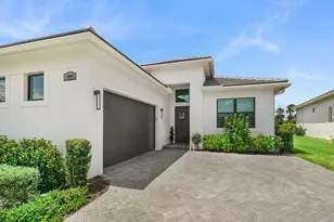 9084 SW Arco Wy, Port Saint Lucie, FL 34987 - Photo 3