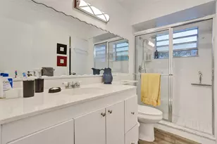 4706 NW 36th St, Lauderdale Lakes, FL 33319 - Photo 7