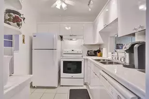 4706 NW 36th St, Lauderdale Lakes, FL 33319 - Photo 3