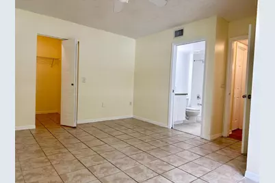 5065 Wiles Road #204, Coconut Creek, FL 33073 - Photo 11