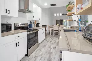 8202 NW 100th Dr, Tamarac, FL 33321 - Photo 17